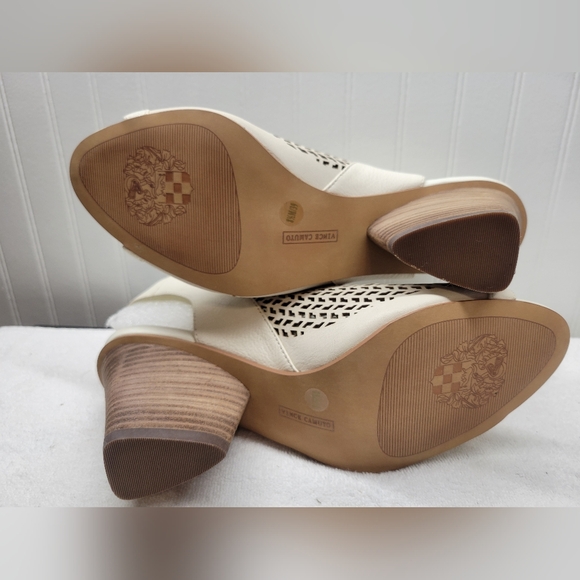 Brand New Vince Camuto Perforated Leather Peep-Toe Sandals Dastana Vanilla 8.5M - Picture 6 of 8